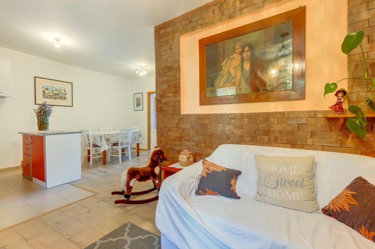 Čunski Apartment Matija מראה חיצוני תמונה